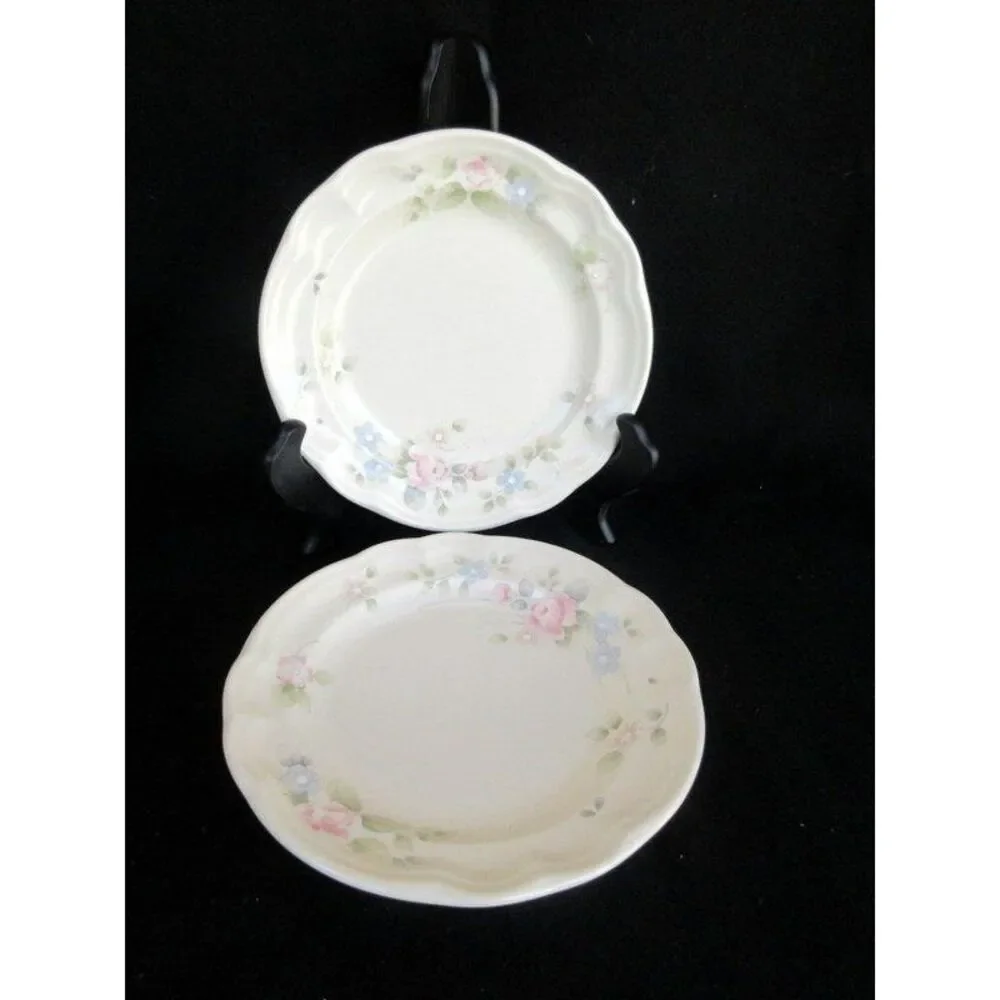 Pfaltzgraff Tea Rose‎ Set of 2 Salad Plates Pink Roses/Blue Flowers Scalloped